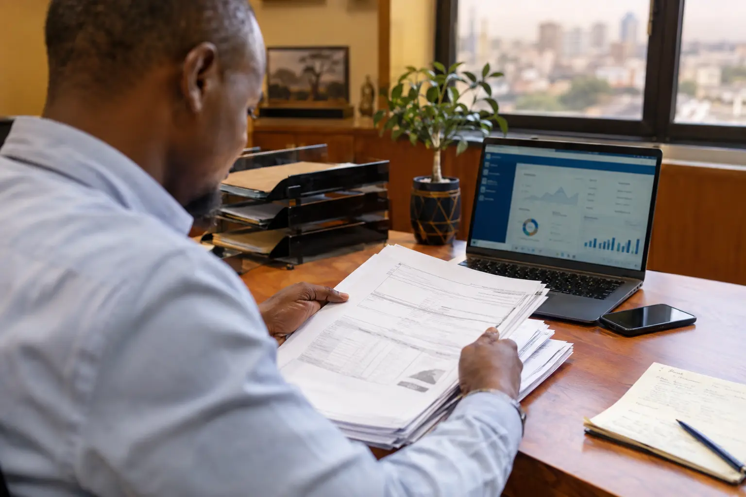 clearing agent pre-checking import documents to avoid demurrage charges Kenya